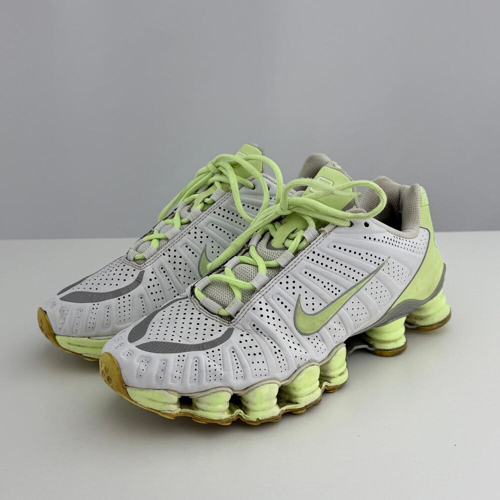 Y2K Nike Shox R4 White Lemon Twist 2011 Vintage Women's 8.5 488344-130